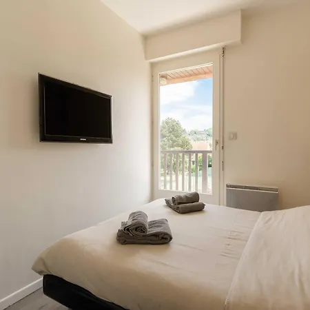 Daire Stunning 2-bedroom - Pool And Tennis